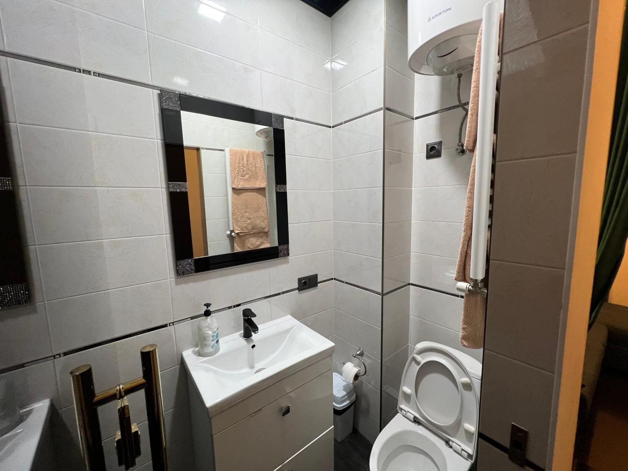 Center Apartment Chişinau Exteriör bild